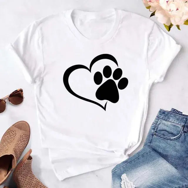 Cute Women's Dog Mom Graphic T-Shirt